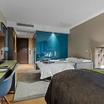 Clarion Hotel The Hub